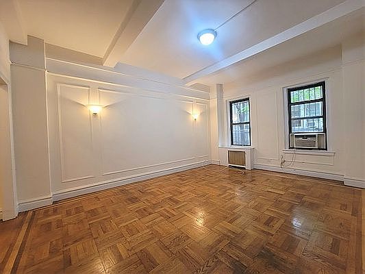 1st image of 250 W 99th St APT 1d