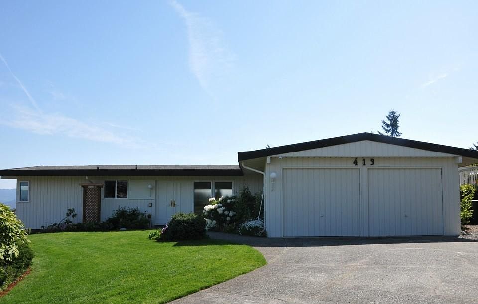 1st image of 413 172nd Ave NE