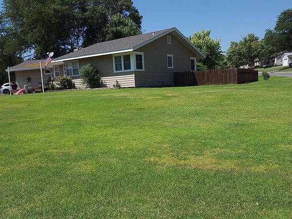 2nd image of 900 Benton Blvd