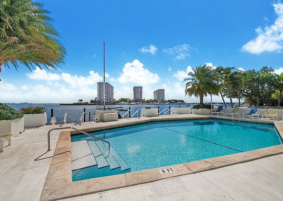 Heated Bayfront Pool