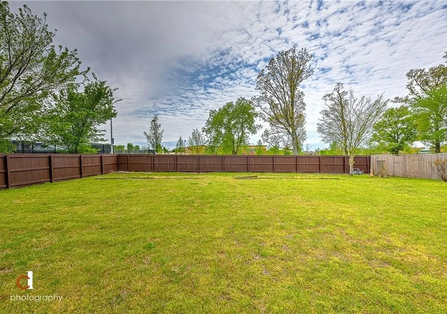 Must See Home! — Photo 2
