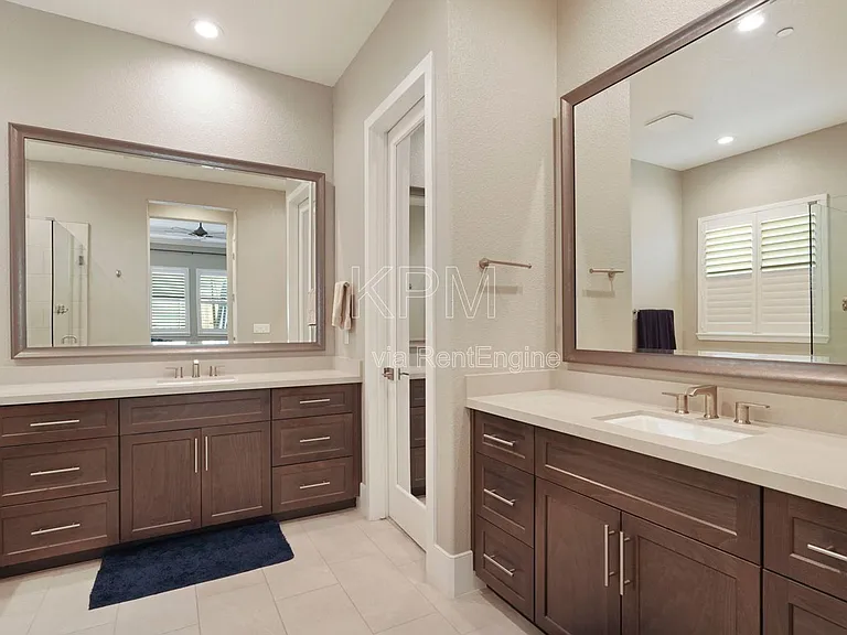 2933 Valencia St — Photo 30