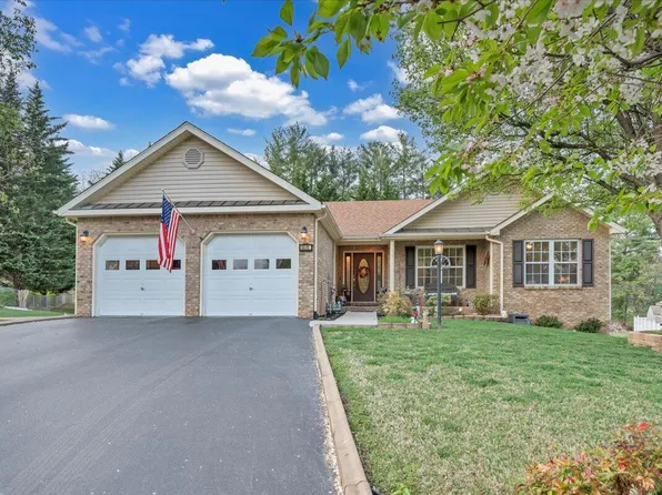 4641 Nevis Dr, Salem, VA 24153