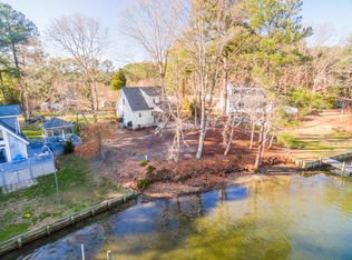 157 Lucom Point Dr, Reedville, VA 22539