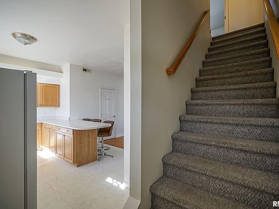 5th image of 3510 N Kingston Dr APT 8