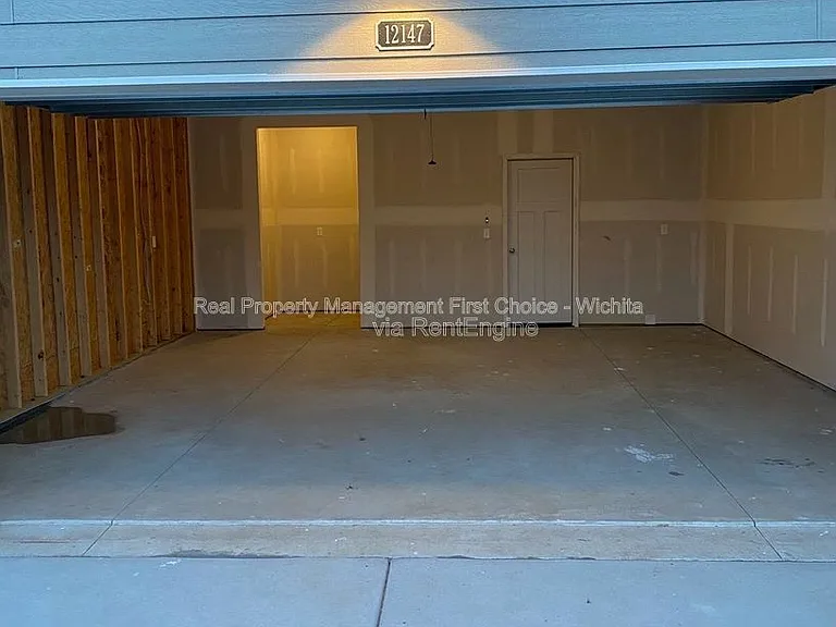 3318 W 45th St S — Photo 13