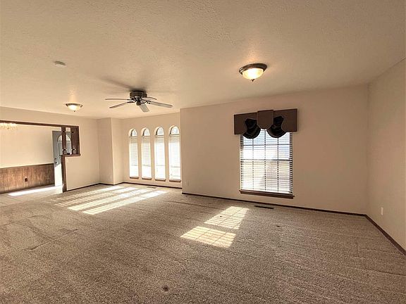 5th image of 2724 Bob White Ln