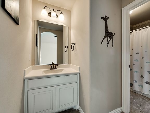 5th image of 2332 Bunny Run Ln