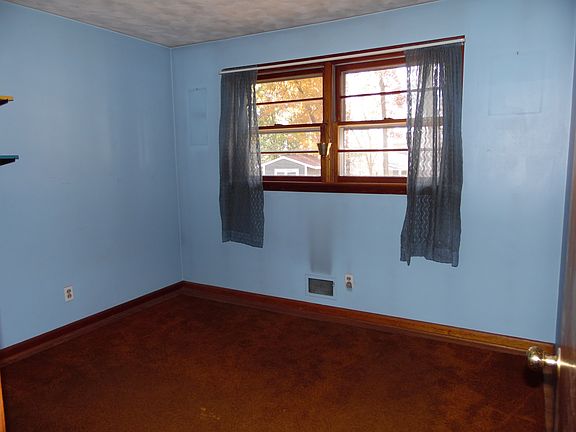 5th image of 36 Wildwood Way
