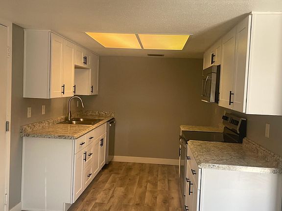 4th image of 9652 W VOGEL Avenue