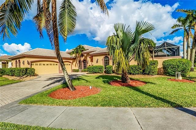 1st image of 1074 Briarwood Blvd