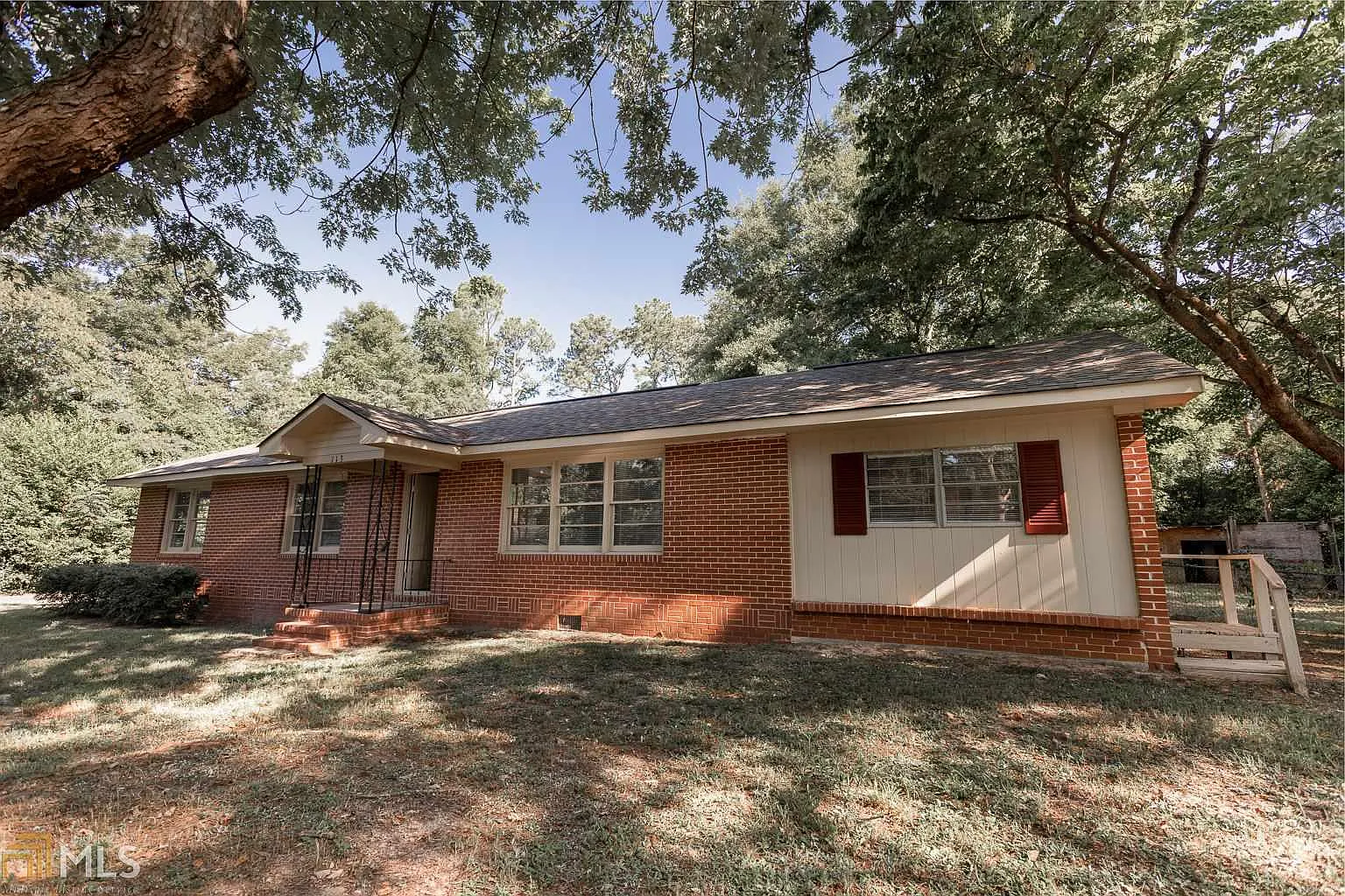 113 Maxwell Dr photo 1
