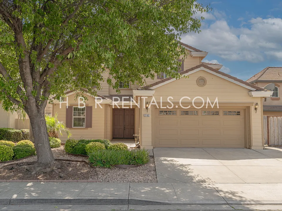 2182 Tennis Ln