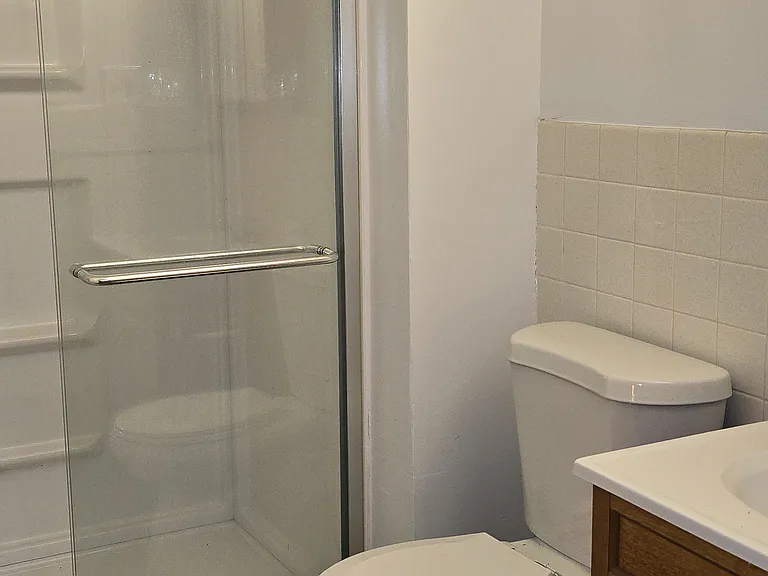 425 S Roosevelt Ave #6 — Photo 7