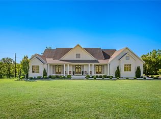 11964 Long Acres Dr, Bentonville, AR 72713