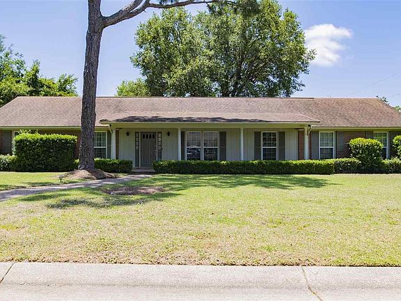 2nd image of 2605 Tambridge Cir