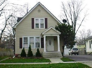 550 W Park Ave, Aurora, IL 60506