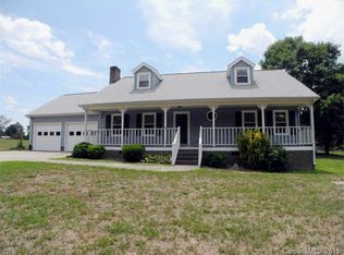 139 Shadowbrook Rd, Mount Holly, NC 28120