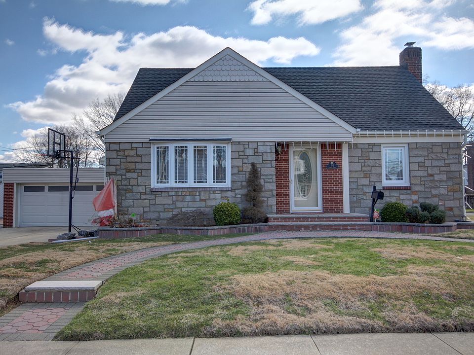 1st image of 114 Laurel Dr