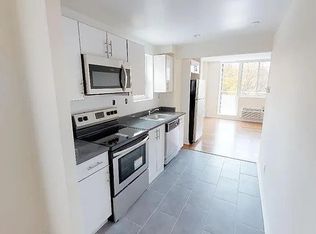 82-76 116th St #802, Richmond Hill, NY 11418