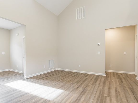 5th image of 39 Celtic Ct