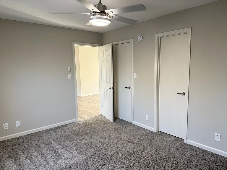 444 Sideline Dr — Photo 13