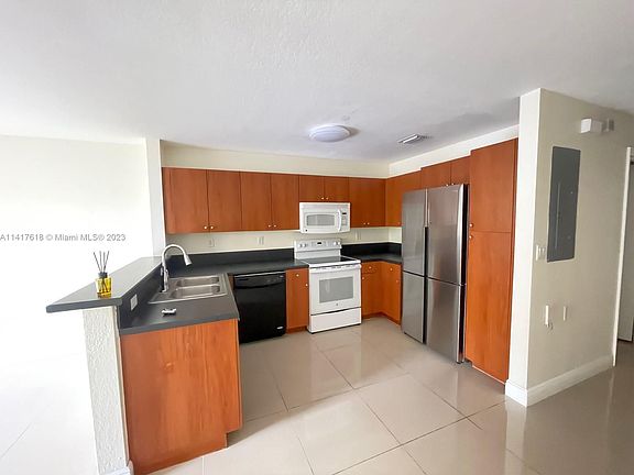 2nd image of 12812 SW 30th St #114
