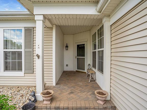 3rd image of 13569 Winterberry Ln
