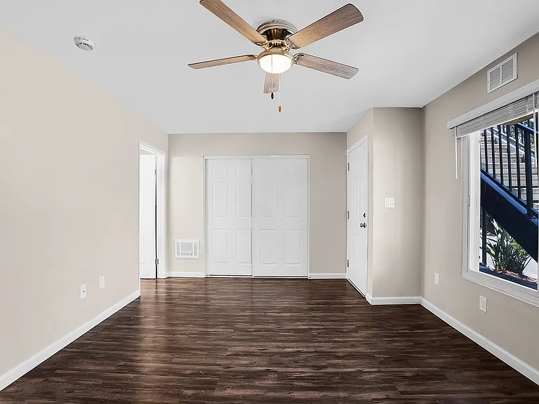 Point Loma Bay Apartments | Coastal Living Near the Beach — Photo 23