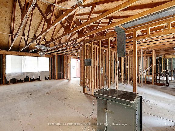 5th image of 5014 Spruce Ave
