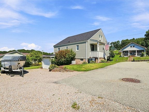 4th image of 208 Stone Church Rd