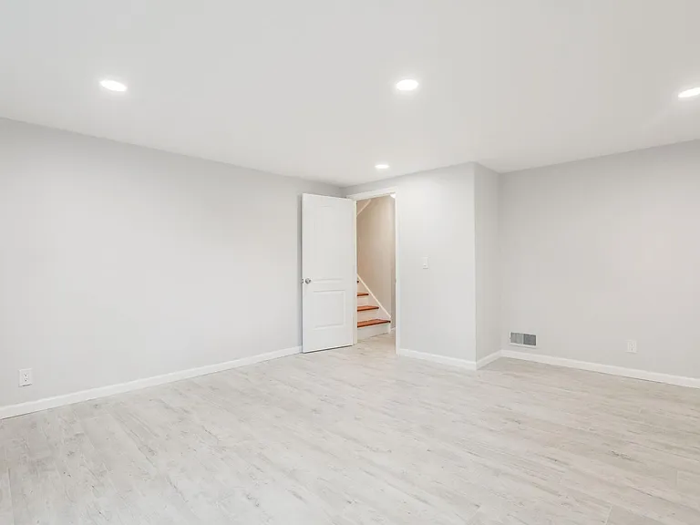 68 Mount Joy Ave — Photo 9