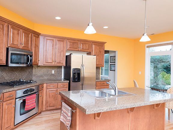 5th image of 28517 Kylie Dr
