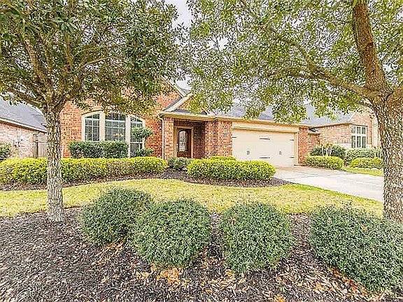 2nd image of 27935 Barberry Banks Ln