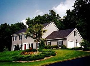 55 Peach Ln, Ronks, PA 17572