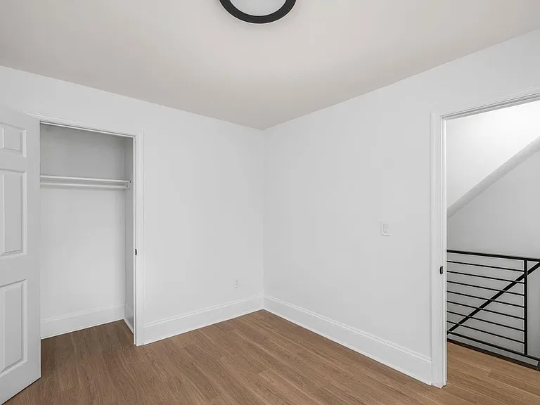 2042 E Somerset St — Photo 12
