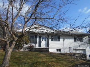16 Bridle Path, Newburgh, NY 12550