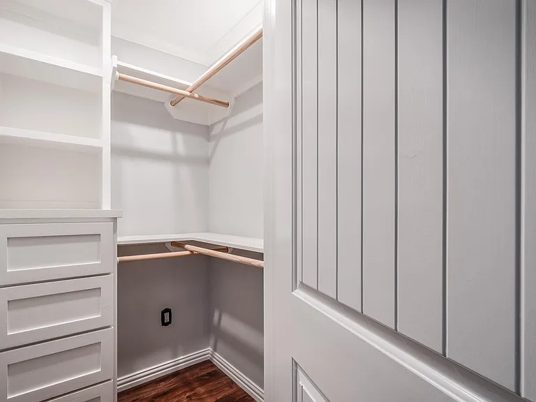 11620 Fostoria Rd — Photo 13