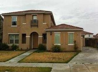 907 Azalea Ct, Los Banos, CA 93635