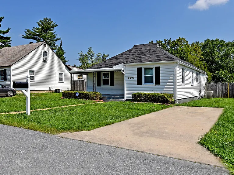 8002 Shelley Dr — Photo 27