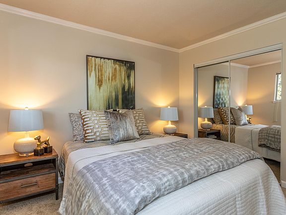 4th image of 1480 Creekside Dr APT A108