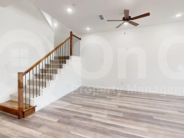 285 Buck Ridge Dr — Photo 6