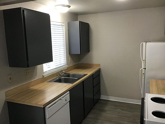 5th image of 4005 S Warner St #2