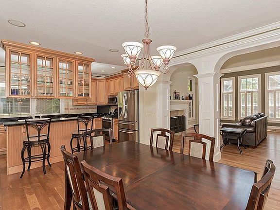 3rd image of 19755 Chagrin Blvd