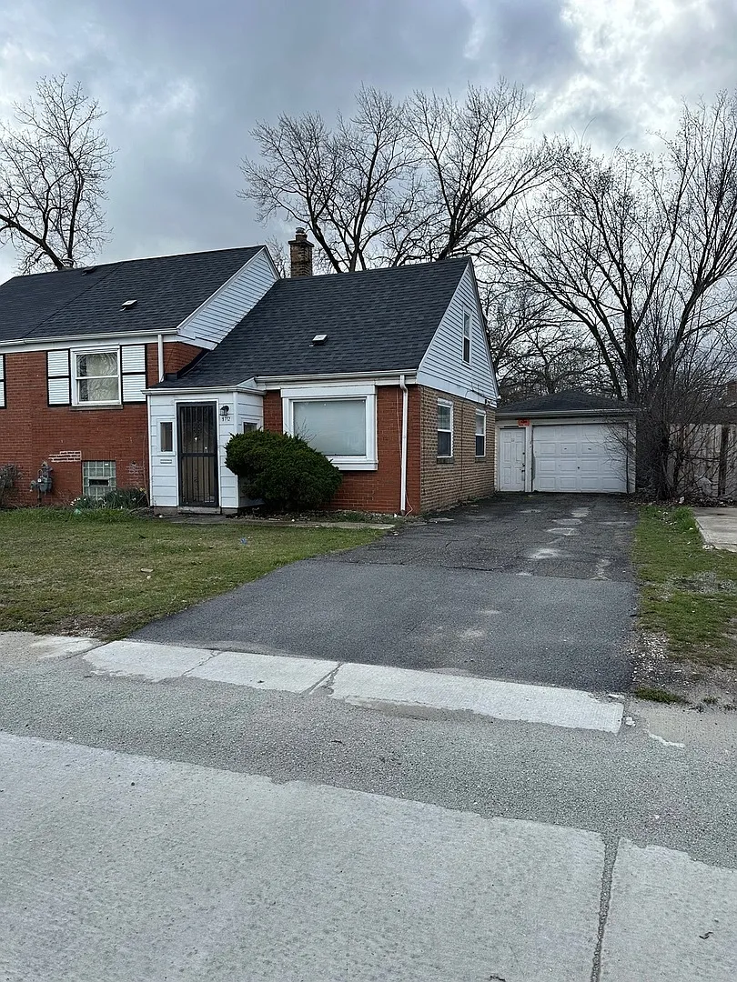 9712 S Brennan Ave photo 1