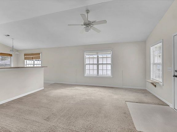3rd image of 2029 Jackson St