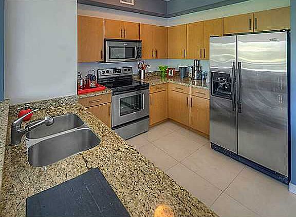 2nd image of 2020 Prairie Ave APT 201