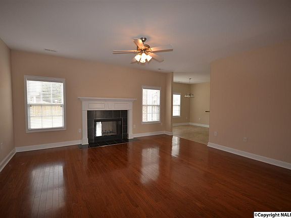 3rd image of 5015 Patriot Park Cir