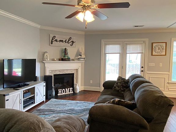 5th image of 234 Claudia Dr