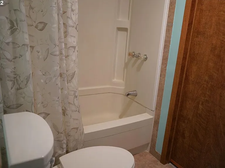 485 Myeena Loop — Photo 12